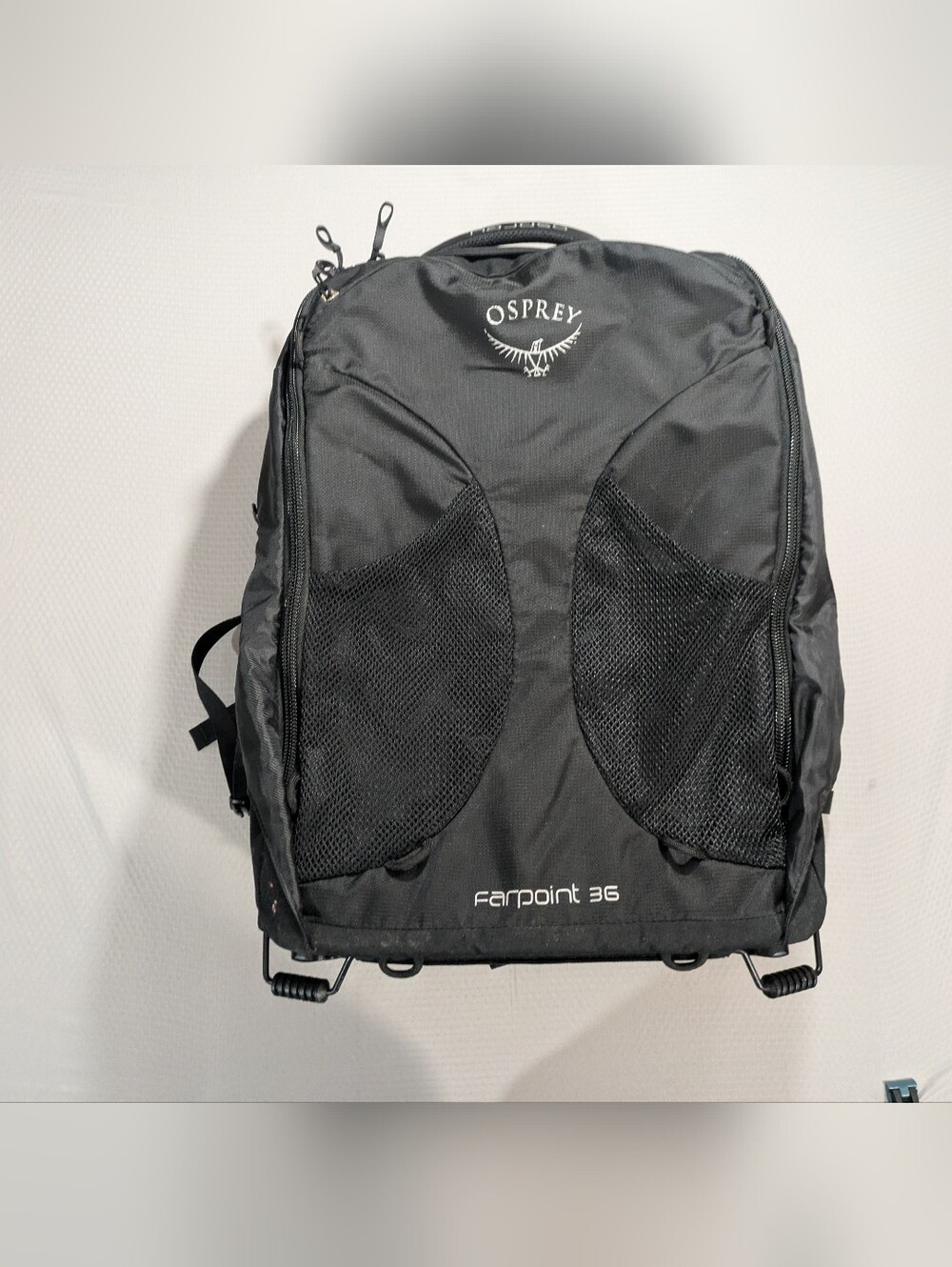 Osprey Farpoint 36L Wheeled Carry-On Backpack Black – Travel Luggage Hybrid